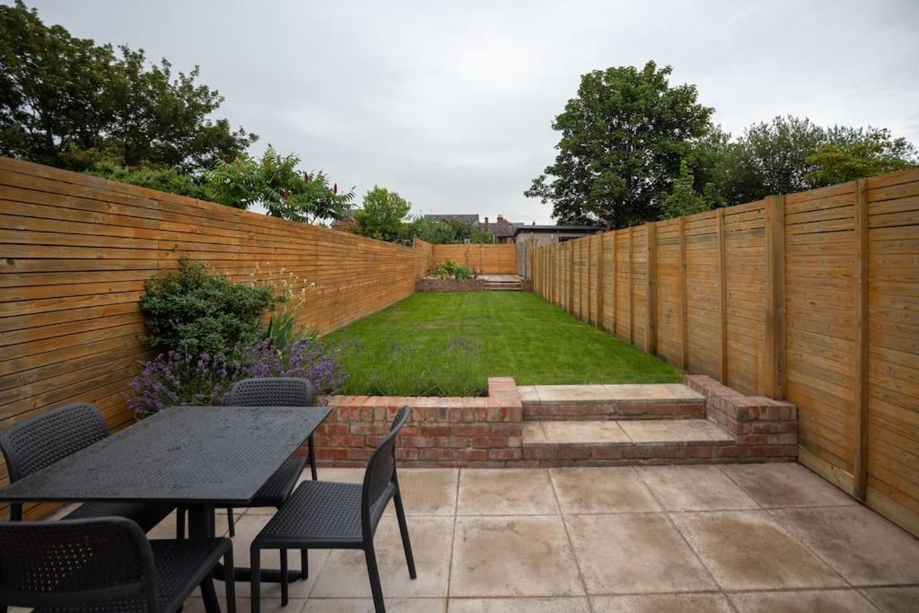 Hereford - Clifton Villa - Beautifully Presented House Located A Short Walk From City Centre - Sleeps 6 Guests - Perfect For Exploring Hereford - Hosted By Rentmyhouse Εξωτερικό φωτογραφία