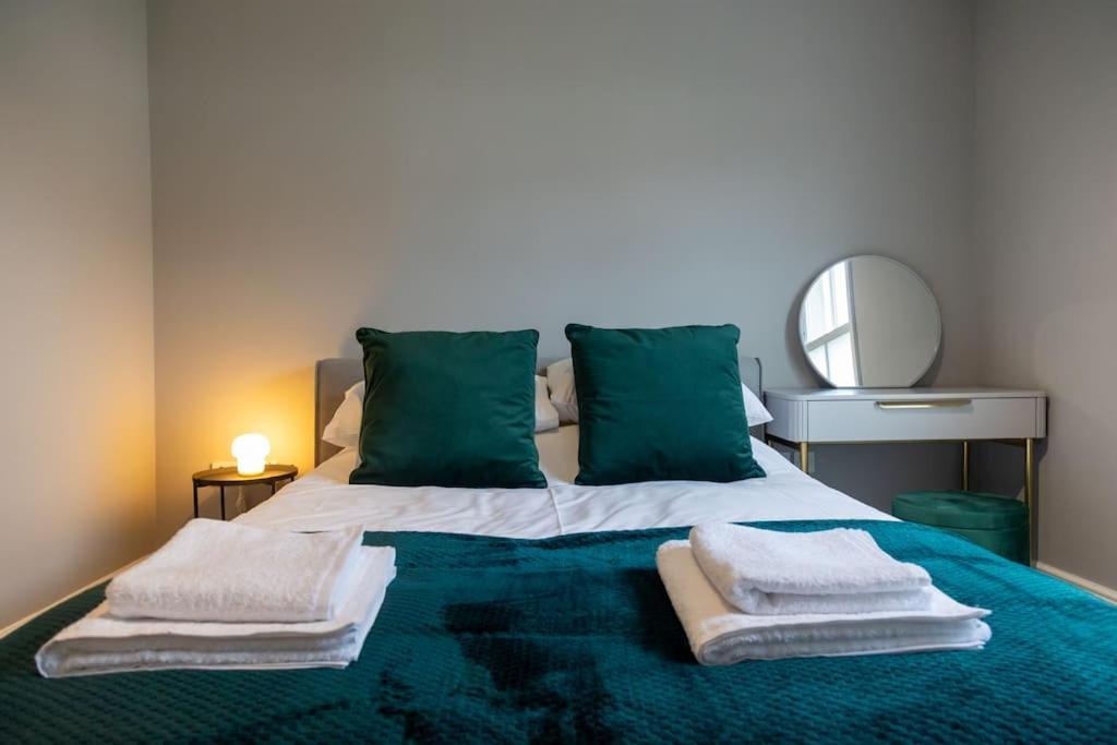 Hereford - Clifton Villa - Beautifully Presented House Located A Short Walk From City Centre - Sleeps 6 Guests - Perfect For Exploring Hereford - Hosted By Rentmyhouse Εξωτερικό φωτογραφία